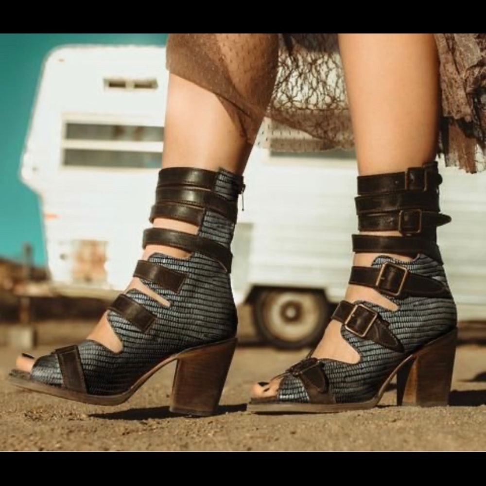 Freebird by Steven - Bond (Blue Snake) shoes